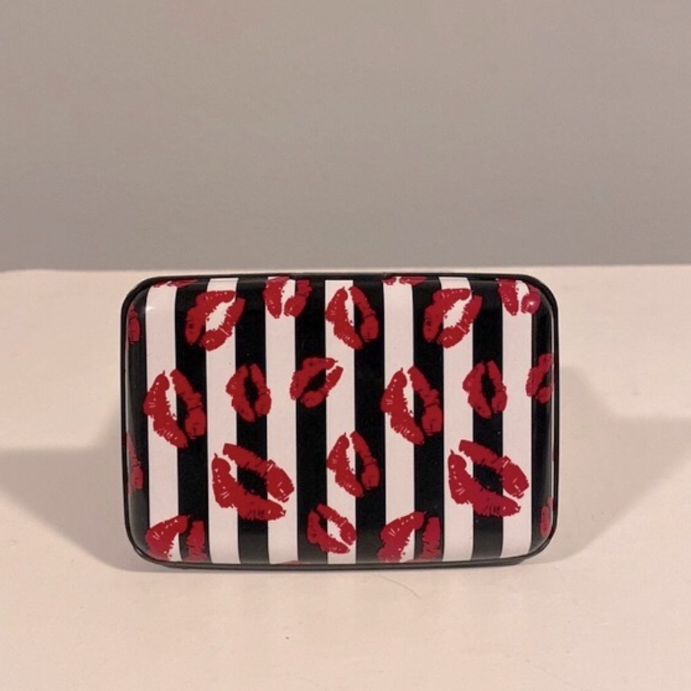 2/$20 Credit Card Holder/Case